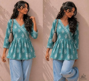 Kurti en coton à imprimé floral bleu pour femmes, coupe ample, haut décontracté, style ethnique, à porter toute l'année, mode indienne - Product Image 2