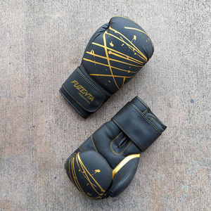 ถุงมือชกมวยแบบมีแถบตีนตุ๊กแกพร้อมสายรัดข้อมือ  รับทำโลโก้และสีตามสั่ง ถุงมือชกมวยสำหรับซ้อม ถุงมือชกมวยสำหรับต่อยกระสอบทราย ถุงมือชกมวยสำหรับฝึกซ้อม - Product Image 1