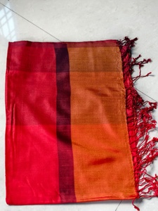 ผ้าพันคอไหมแท้ 100% สไตล์ชาติพันธุ์ - Product Image 3