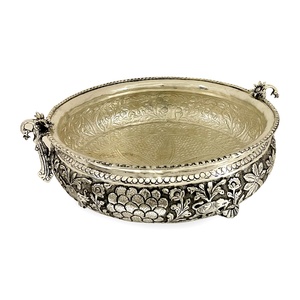 Cuenco decorativo de plata con grabado a mano, Urli, artesanía india, decoración del hogar, tazón de centro de mesa, novedad - Product Image 1