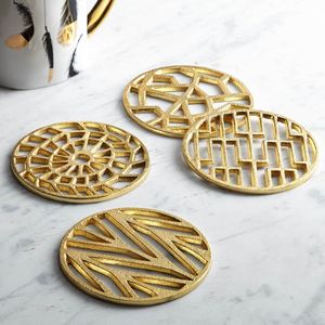 Juego de Posavasos de Hierro Dorado de Lujo, Posavasos Decorativos Huecos para Protección de Mesa, Accesorios para el Hogar y la Cocina - Product Image 3