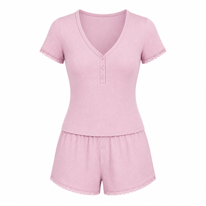 Shorts de nuit pour femmes grande taille, coupe ajustée, col en V, fermeture boutonnée, motif uni, 100% coton peigné, teinture unie - Product Image 1