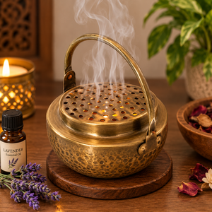 Diffuseur d'arômes et brûleur d'encens en laiton antique avec couvercle perforé et poignée de transport, brûleur décoratif d'aromathérapie essentielle - Product Image 6