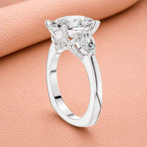 Bague de fiançailles de luxe en or blanc avec diamant taille ovale et pierre latérale en forme de poire, bijoux fins, cadeau d'anniversaire pour femme - Product Image 3