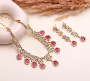 Joyería de Latón Chapado en Oro de 22K, Collar de Novia de Lujo con Circonitas Cúbicas en Forma de Pera y Piedras Rosadas Rubí, con Cadena Ajustable y Juego de Aretes - Product Image 3