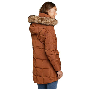 Abrigo Acolchado Grueso de Invierno para Mujer, Diseño Personalizado OEM, Tela Satinada, Técnicas de Impresión en Cuero, Chaquetas Acolchadas Holgadas - Product Image 2
