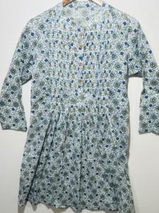 ชุดเดรสผ้าฝ้าย 100% พิมพ์ลายดอกไม้หลากสีสำหรับผู้หญิง |   สไตล์ผสมผสานวัฒนธรรมพื้นเมือง |   เดรสแขนยาวรัดเอว |   ผ้าที่ระบายอากาศได้ดี - Product Image 6