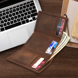 Cartera tríptica de cuero marrón vintage para hombre, tarjetero delgado, con múltiples ranuras para efectivo, monedero compacto plegable para uso diario, viajes y transporte. - Product Image 3