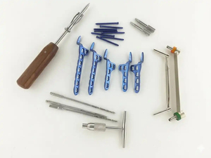 Juego de Placas de Bloqueo para Clavícula de 3.5 mm, 114 Piezas con Tornillos e Instrumentos de Acero Inoxidable para Fijación de Fracturas Óseas - Product Image 3