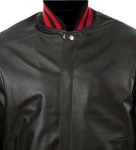 Chaqueta Varsity Unisex de Cuero y Lana de la Mejor Calidad 2026, con Estampado Puff, Informal, de Invierno, a la Moda, en Rojo y Negro con Líneas Rojas en Contraste - Product Image 5