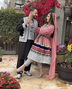 ชุดเดรสสไตล์อัฟกันคูชีสำเร็จรูปสำหรับผู้หญิง ความยาวระดับเข่า พร้อมเสื้อกั๊กเข้าชุดสำหรับผู้ชาย รุ่นปี 2026 แบบสั่งทำพิเศษ - Product Image 4