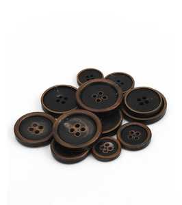 Boutons en corne naturelle véritable à quatre trous, vente en gros du fabricant, accessoires polyvalents unisexe pour costumes, manteaux, vestes et pantalons - Product Image 5