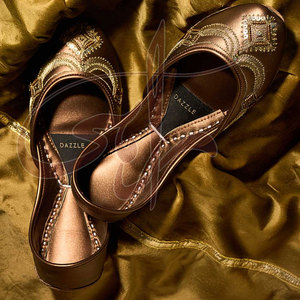 Chaussures Khussa pour femmes de qualité supérieure, tendance mode haute performance, imprimées, antidérapantes, personnalisables, toutes saisons - Product Image 3