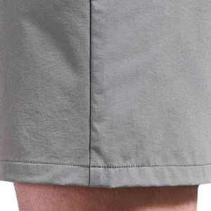 Shorts chino techniques pour hommes avec tissu extensible, coupe slim décontractée, légers, pour le golf, les voyages et le travail, fabricant en gros - Product Image 6