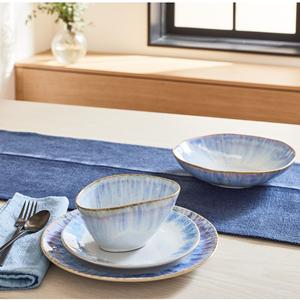 Assiette à dîner en céramique bleu irisé avec bordure, détails de glaçure artistique, forme ronde élégante, finition durable pour la salle à manger contemporaine - Product Image 3