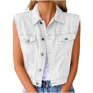 Veste en jean grande taille pour femme, gilet en denim, chemise courte sans manches boutonnée, col chemise, poches poitrine, blanc - Product Image 1