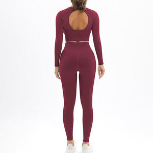 Conjuntos de Yoga de Manga Larga al Por Mayor con MOQ Bajo, Conjuntos Deportivos de Compresión de Alta Calidad para Mujer, Top Corto y Leggings para Gimnasio y Fitness - Product Image 4