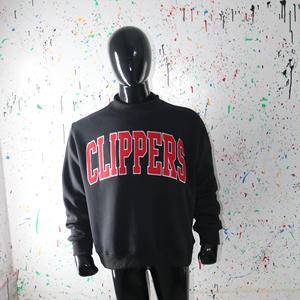 Sudadera CLIPPERS BLACK con cuello alto, 100% roja, con apliques bordados, cuello ancho, hilos finos. - Product Image 1