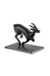 Esculturas de jirafa pequeñas y grandes Estatua de animal decorativa para el hogar y la Oficina Venta caliente Objetos de aluminio sólido Los mejores precios - Product Image 5