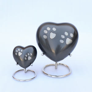 Urna para Mascotas Moderna de Alta Calidad, Urna de Cremación de Latón con Corazón Electrochapado, Urna para Guardar Cenizas Grabada, Urna para Cenizas Personalizada Hecha a Mano - Product Image 4