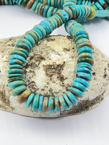 Perles de pierres précieuses en turquoise naturelle d'Arizona, lisses, en forme de rondelle, 13-14 mm, environ 14 pouces de long, pour la fabrication de bijoux en Chine, vente en gros - Product Image 2
