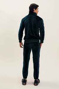 Ensemble de survêtement en velours pour homme avec un matériau doux et une qualité de couture supérieure - Product Image 2