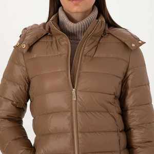 Blouson matelassé léger à capuche pour femme, Manteau matelassé oversize pour femme, Blouson court d'hiver pour femme - Product Image 1