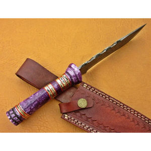 Cuchillo de caza hecho a mano de acero de Damasco con mango de hueso morado y hoja fija, con funda de cuero. - Product Image 4
