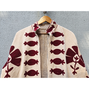 Chaqueta Larga de Terciopelo Beige Bordada para Mujer, Estilo Vintage con Diseño Floral, para Invierno, Ropa de Dormir, Bata, Ropa de Fiesta - Product Image 4