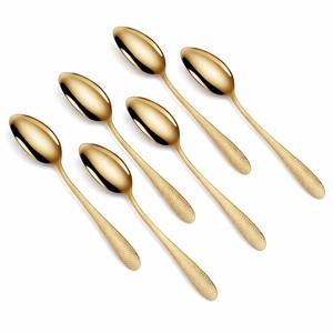 Ensemble de couverts élégants finition miroir doré, parfaits pour les événements de restauration hôtelière, les réceptions et les repas en famille, provenant d'Inde. - Product Image 1