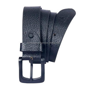 Ceinture décontractée en cuir grain noir réglable de haute qualité dans toutes les tailles personnalisées avec boucle amovible en métal noir - Product Image 3