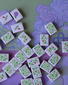 Tuiles de Mahjong Traditionnelles Vertes et Blanches en Résine, Artisanales, Artistiques, de Collection, Pièces à Motifs, Peintes à la Main, Formes Personnalisées - Product Image 5