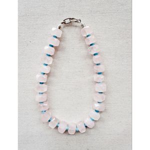 Collier en résine et bois, accessoire de mode en cristal, ajustement confortable et lisse, RR ENTERPRISES RR202518183 - Product Image 1