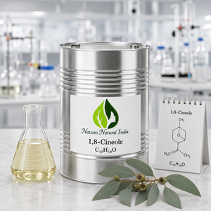 Huile Essentielle Pure de Cineole 1,8-Cineole 100% Pure Distillée à la Vapeur, Fourniture en Gros OEM ODM pour Soins de la Peau et Soins Personnels - Product Image 2