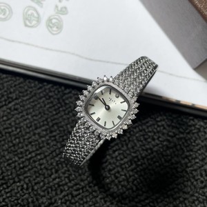 Montre-bracelet de luxe pour femme 2025, dorée, ornée de diamants, mouvement à quartz de haute qualité, acier inoxydable, cadran carré, aiguilles en laiton - Product Image 3