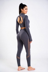 Nouvel Arrivage Ensemble de Yoga 3 Pièces pour Femme en Maille Unie Respirante - Extensible, Taille Haute, Coupe Ajustée pour la Gym et les Activités de Plein Air - Product Image 2