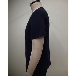 Camiseta elegante para hombre de color liso – Tela suave al tacto, color duradero, perfecta para usar en capas, ropa informal de oficina y comodidad a la moda - Product Image 5