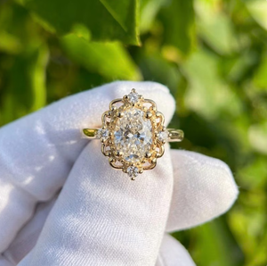 Elegante Anillo de Compromiso Ovalado con Diamante Cultivado en Laboratorio de 0.20CT, Certificado IGI, E VVS2 VS1, Halo Vintage, Chapado en Oro de 10K/14K/18K, Brillante - Product Image 4