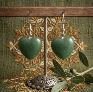 Pendientes de Aro con Forma de Corazón de Jade Verde para Mujer - Modernos para Fiestas, Bodas y Regalos - Product Image 2