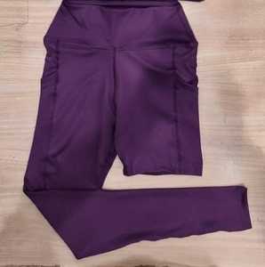 Leggings de Yoga con Logotipo Personalizado, Material Spandex/Nylon, Transpirables, de Secado Rápido, Cintura Media Elástica, Diseño Personalizable - Product Image 2