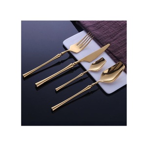 Couverts en métal élégants pour la maison et l'hôtellerie, conçus pour sublimer les occasions de repas raffinées avec un style de table durable - Product Image 4