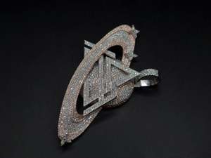 3D UFO <b>Pendant</b> Wholesale Triangle Cut Diamond VVS 14K 18K <b>Solid</b> <b>Gold</b> Heavy 925 Silver Spaceship Charm Hip Hop Jewelry Supplier - Product Image 2