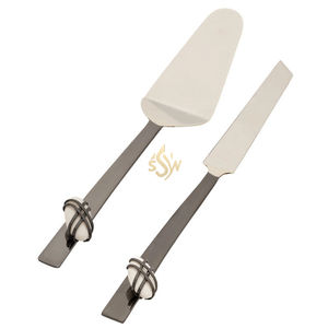 ชุดมีดและที่ตักเค้กสแตนเลสสีทอง ด้ามจับลายใบไม้ ชุด 2 ชิ้น อุปกรณ์เสิร์ฟขนมหวานสำหรับงานแต่งงานสุดหรู - Product Image 4