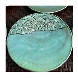 Assiette de service haut de gamme en nacre pour la présentation de fruits frais, la mise en valeur des plats en restaurant et la décoration de luxe pour l'hôtellerie - Product Image 2