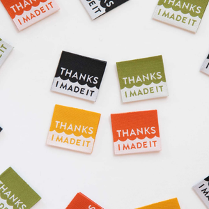 Étiquettes tissées personnalisées, étiquettes en tissu avec logo personnalisé pour vêtements, vêtements de mode et emballages de marques de mode - Product Image 6