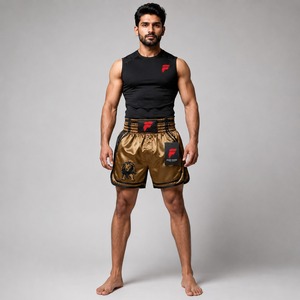 Shorts de Muay Thai haut de gamme, conçus avec un tissu résistant offrant un confort respirant et des mouvements libres pour chaque entraînement. - Product Image 1