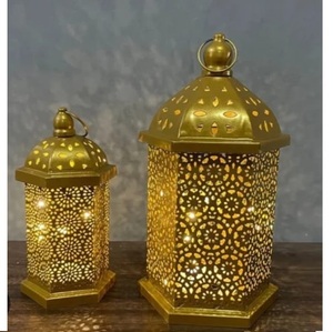 ของตกแต่งโต๊ะสไตล์ใหม่ โคมไฟโลหะสีทอง สำหรับตกแต่งภายในและภายนอก งานแต่งงาน งานปาร์ตี้ต่างๆ อุปกรณ์ตกแต่ง - Product Image 1