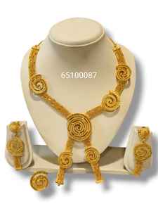 AWAIS HOUSE Collier Hiphop en laiton plaqué or 6 grammes avec diamant serti griffe infini, pour femmes africaines, idéal pour fiançailles, mariage, cadeau ou fête - Product Image 4