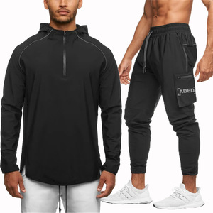 Pantalon de jogging noir pour homme à séchage rapide avec boucle porte-serviette, taille élastique, poches latérales, coupe décontractée longueur pleine pour l'été - Product Image 3