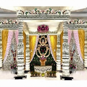 เสาแกะสลักอย่างประณีตสำหรับงานแต่งงานแบบอินเดียใต้ สไตล์รอยัลไวท์วิวาห์มันดาป ฮาเวลี  งานแต่งงานมันดาปแบบออสเตรเลีย - Product Image 1